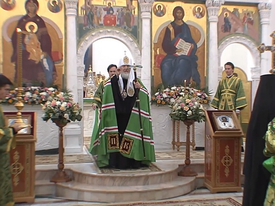 Патриарх Кирилл совершил богослужение в Хотькове